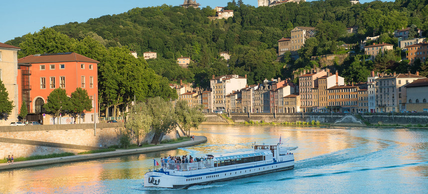 Vue magnifique sur Lyon depuis les croisières des bateaux lyonnais
