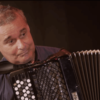 Accordéoniste jazz en live à l'espace tonkin a villeurbanne, pres de lyon