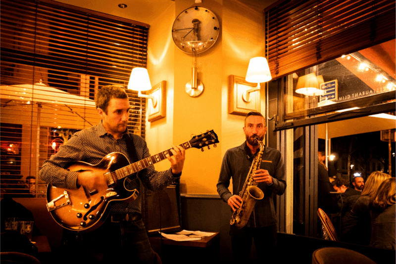 Duo guitare et saxophone à Lyon au Café Edgard Quinet