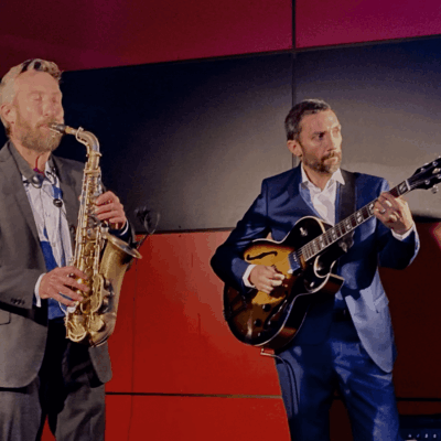 duo guitare et saxophone à Lyon pour un événement d'entreprise au Matmut Stadium du LOU Rugby