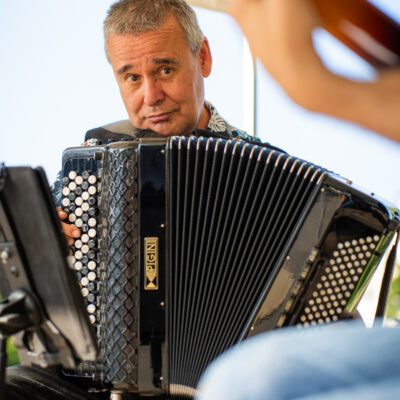 portrait Patrick Revelli accordéoniste à Lyon